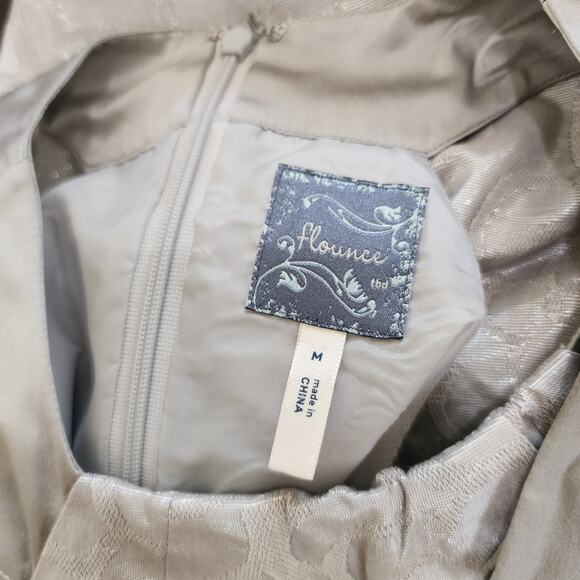 flounce TBD Women's Floral Silver Sleeveless Shift Dress Silk Bow Size Medium - Picture 5 of 8